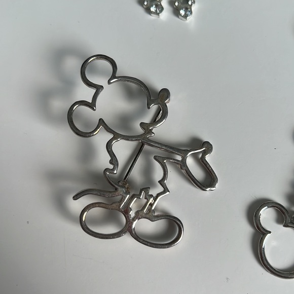Mickey Mouse!! - Picture 4 of 5
